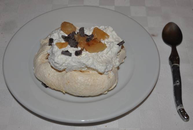 Repas-PavlovaTruffePoire cadre.JPG
